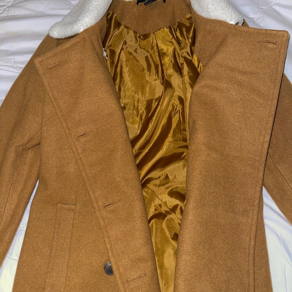 Tan jacket - Picture 2 of 3